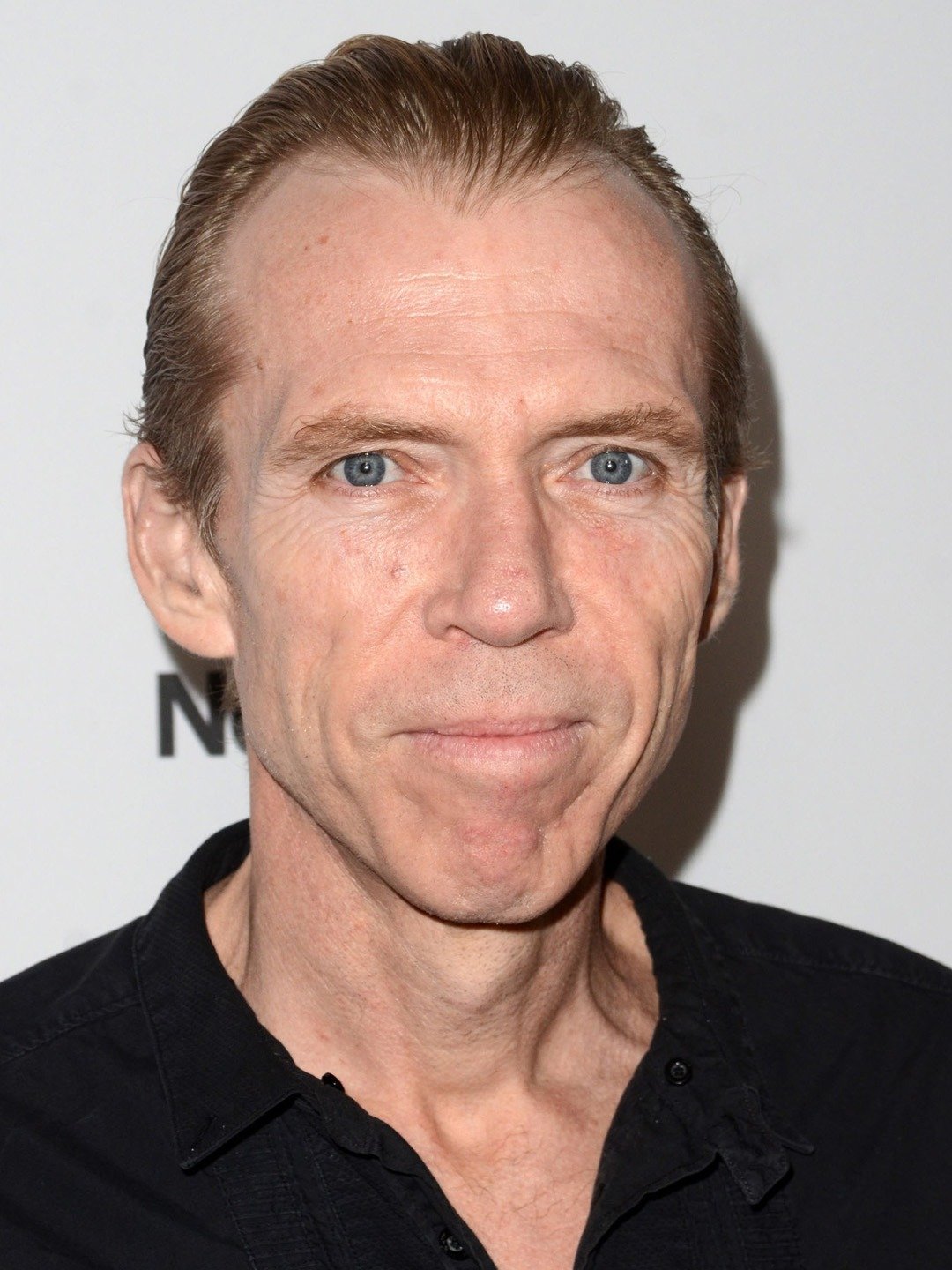 How tall is Richard Brake?